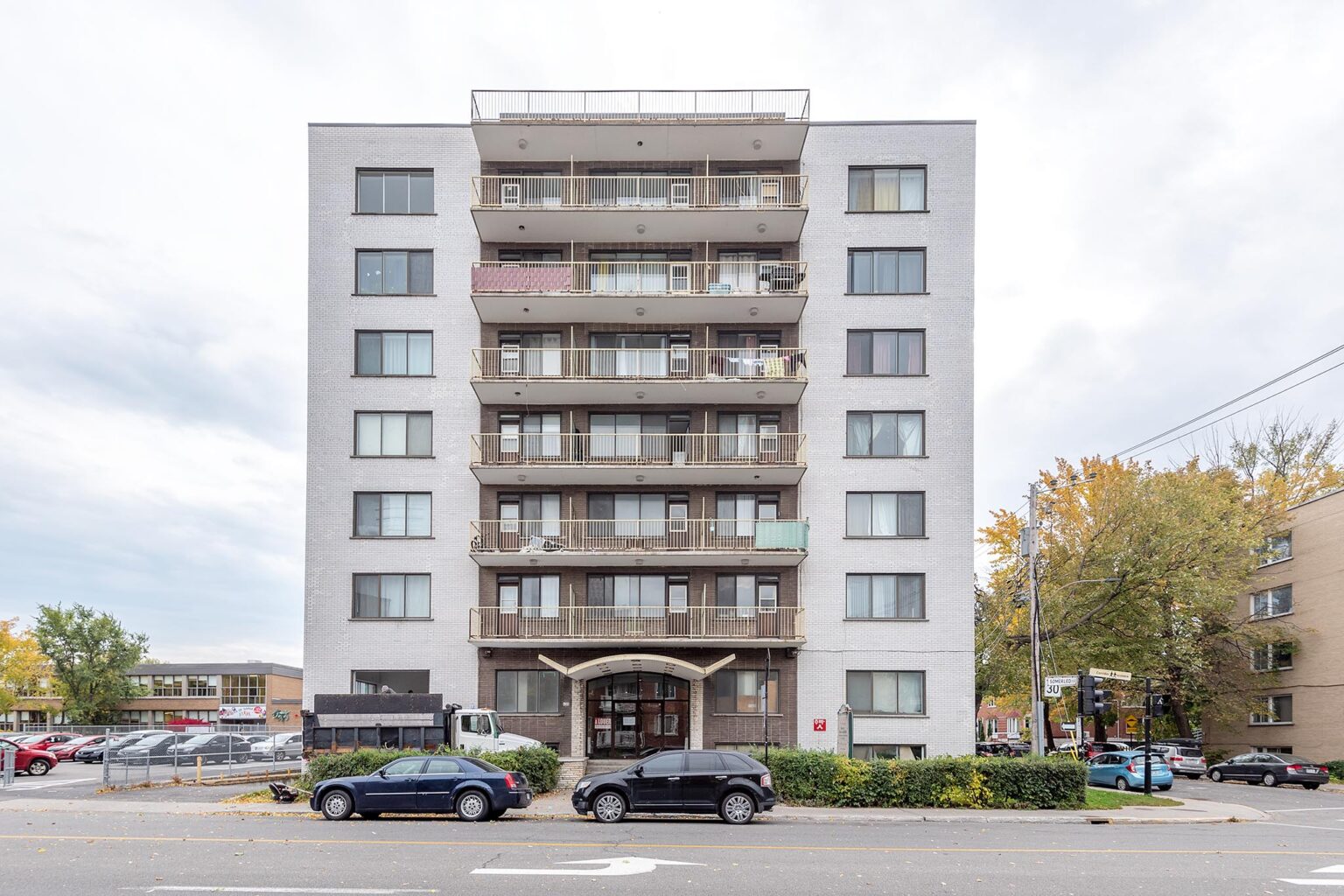 6380 Av Somerled First Stays