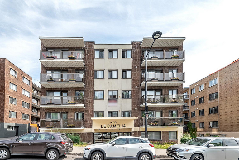 4600 Queen Mary