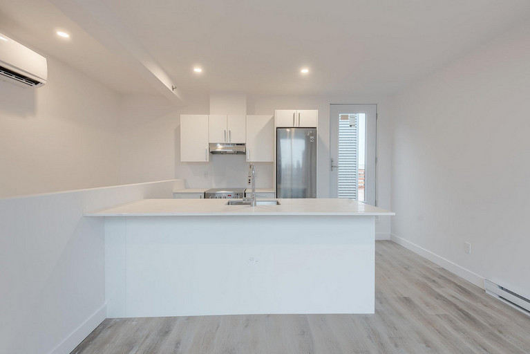 980 Notre Dame, Lachine